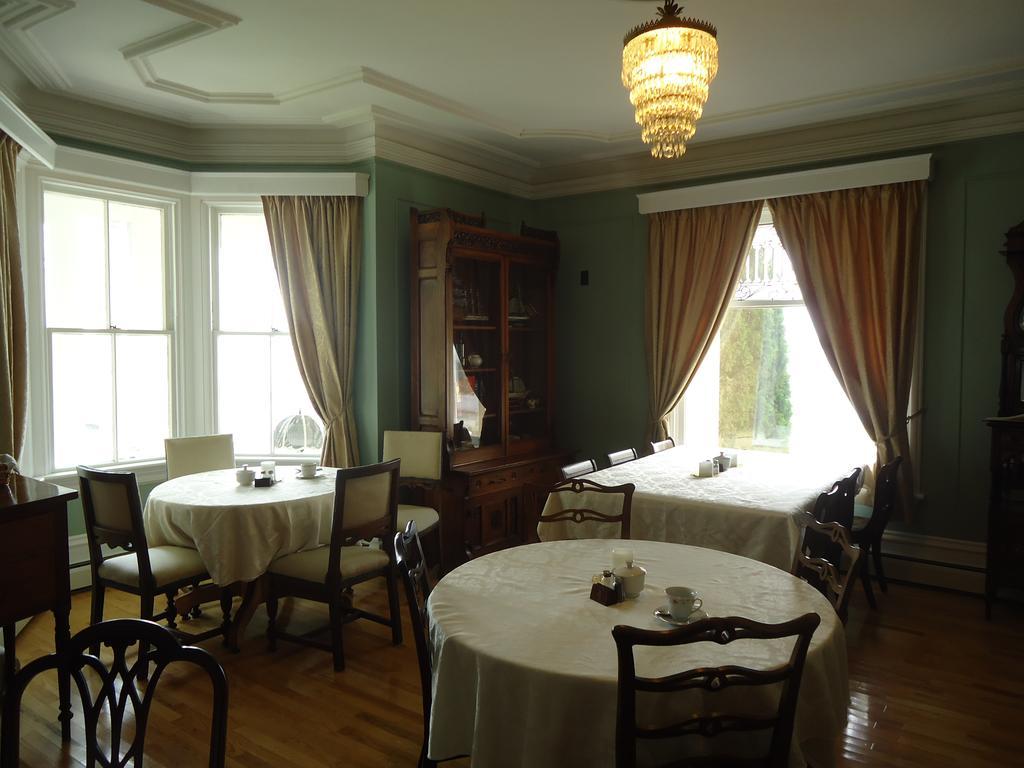 Governor'S Mansion Inn มิรามิชี ภายนอก รูปภาพ