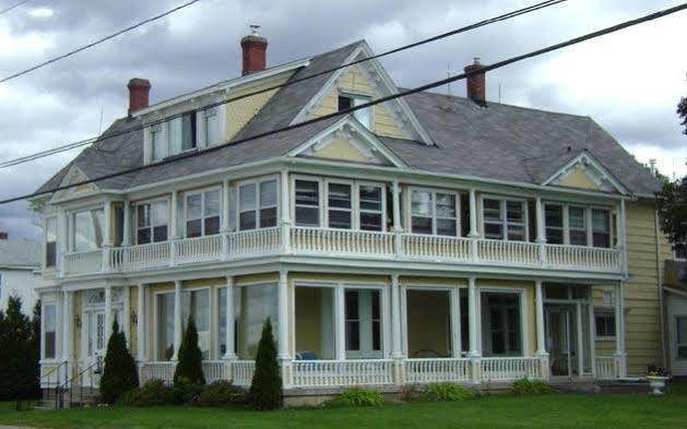 Governor'S Mansion Inn มิรามิชี ภายนอก รูปภาพ