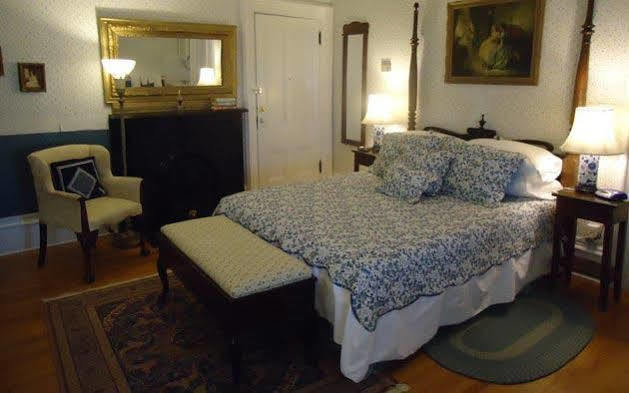 Governor'S Mansion Inn มิรามิชี ภายนอก รูปภาพ